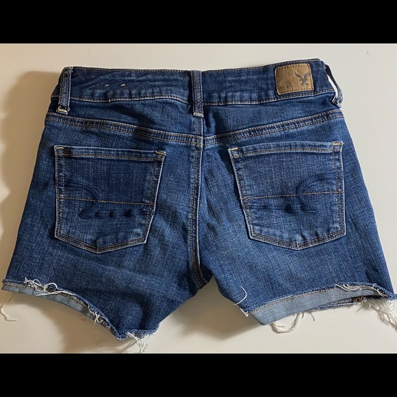 American Eagle Super Stretch Shorts - Picture 2 of 2